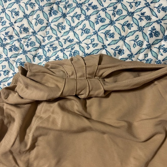 a new day Tan Top - Picture 3 of 4